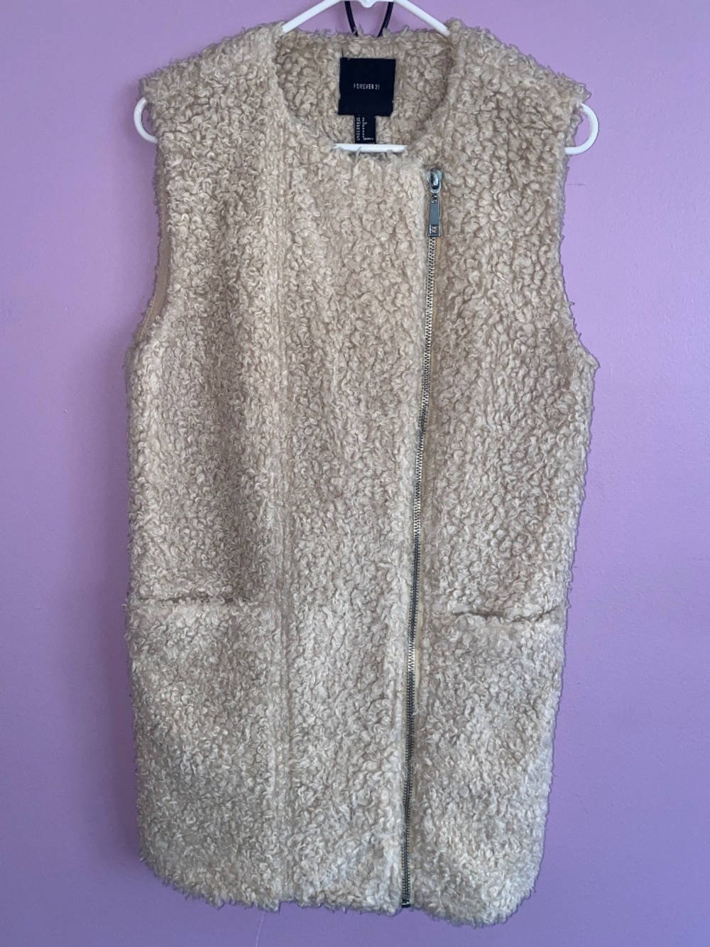 Forever 21 Cream Teddy Sherpa Faux Fur Zip Vest Size Small